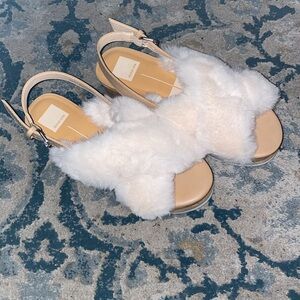 Dolce Vita fluffy Two Straps Platform Sandals